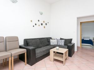 23935960-Ferienwohnung-7--300x225-2