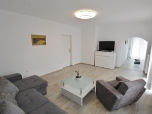 23935964-Ferienwohnung-4--300x225-2