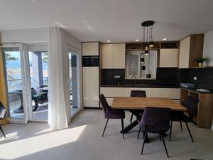 23936020-Ferienwohnung-2--300x225-4