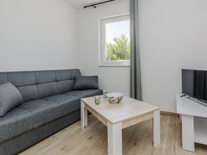 23936195-Ferienwohnung-4--300x225-1