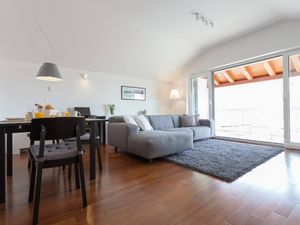 23936208-Ferienwohnung-4--300x225-1