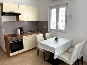 23936262-Ferienwohnung-3--300x225-3