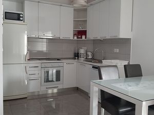 23936296-Ferienwohnung-5--300x225-2