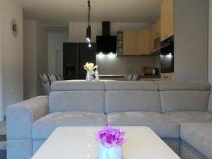 23936359-Ferienwohnung-6--300x225-2