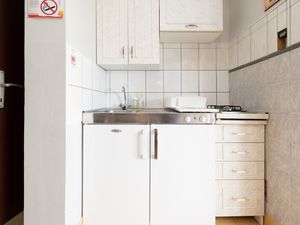 23936378-Ferienwohnung-4--300x225-5