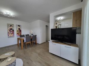 23936506-Ferienwohnung-2--300x225-3