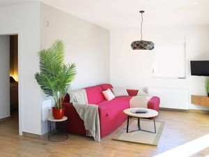 23936539-Ferienwohnung-4--300x225-1