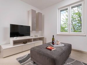 23936546-Ferienwohnung-4--300x225-1