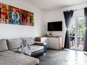 23936584-Ferienwohnung-5--300x225-0