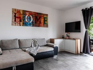 23936584-Ferienwohnung-5--300x225-2