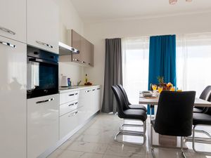 23936601-Ferienwohnung-5--300x225-3