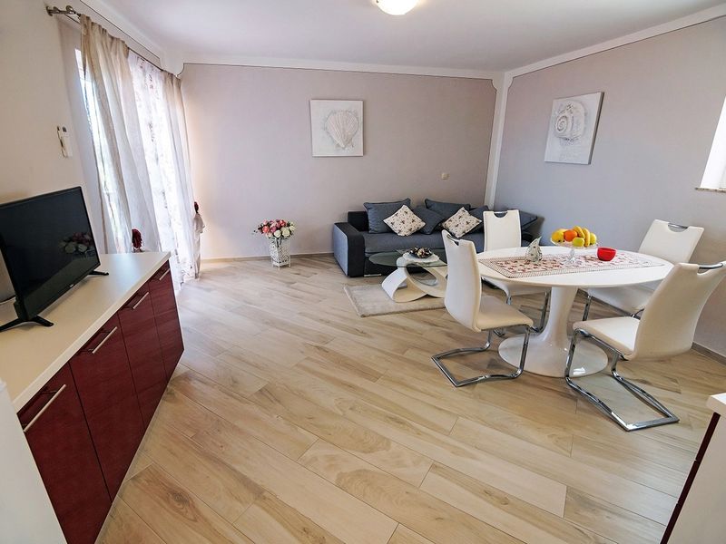 23936663-Ferienwohnung-4--800x600-1