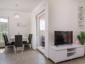 23936664-Ferienwohnung-5--300x225-2