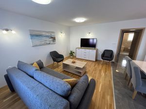 23936671-Ferienwohnung-4--300x225-1