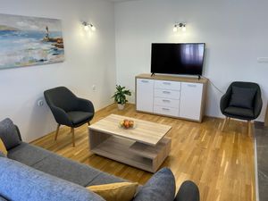 23936671-Ferienwohnung-4--300x225-2