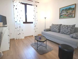 23936678-Ferienwohnung-4--300x225-1