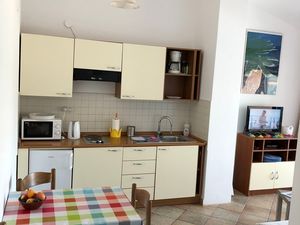 23936712-Ferienwohnung-4--300x225-3