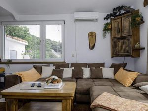 23936725-Ferienwohnung-3--300x225-2