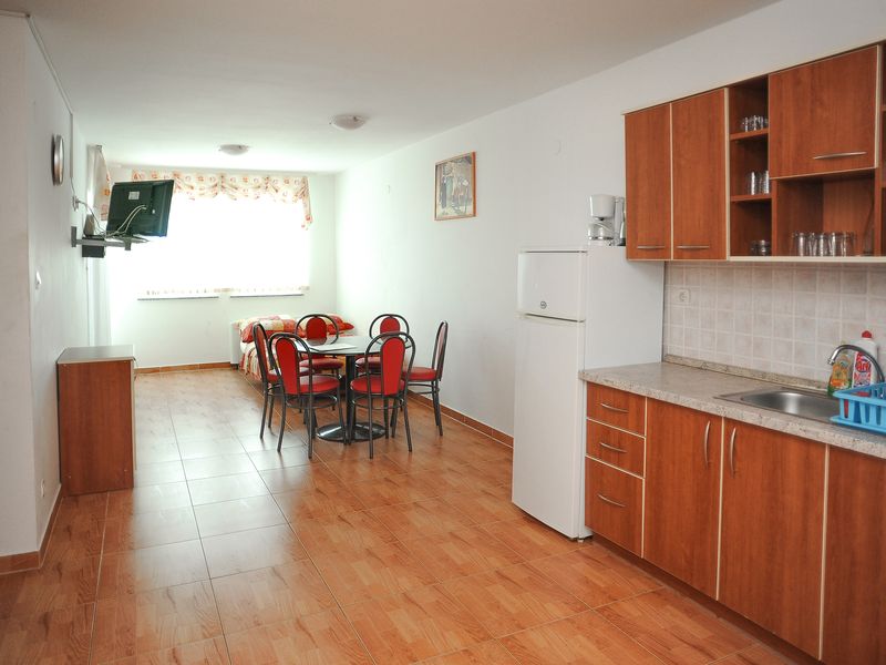 23927497-Ferienwohnung-6--800x600-2