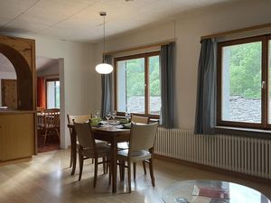 24019296-Ferienwohnung-4--300x225-0