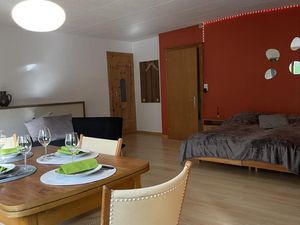 24019296-Ferienwohnung-4--300x225-2