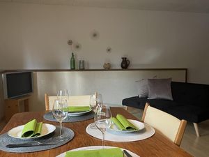 24019296-Ferienwohnung-4--300x225-3