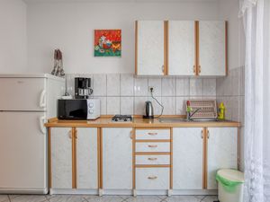 23927628-Ferienwohnung-4--300x225-5