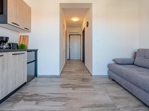 24014425-Ferienwohnung-3--300x225-4