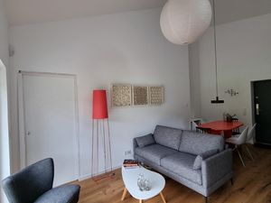 24021273-Ferienwohnung-6--300x225-0