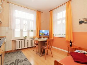 24021614-Ferienwohnung-2--300x225-0