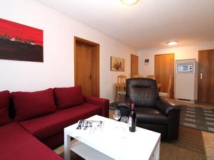 24021625-Ferienwohnung-5--300x225-2