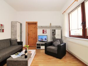 24021628-Ferienwohnung-3--300x225-1