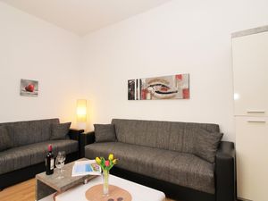 24021628-Ferienwohnung-3--300x225-4