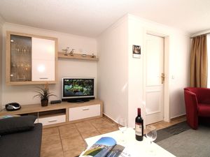 24021632-Ferienwohnung-3--300x225-4