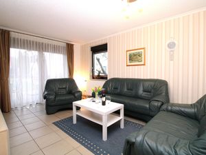 24021643-Ferienwohnung-4--300x225-1