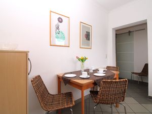 24021645-Ferienwohnung-4--300x225-5