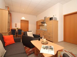 24021654-Ferienwohnung-4--300x225-3