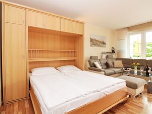 24021723-Ferienwohnung-4--300x225-5