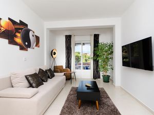 23941746-Ferienwohnung-6--300x225-5