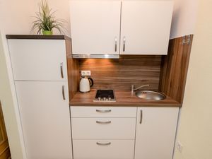 23983477-Ferienwohnung-4--300x225-3