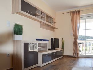 23983476-Ferienwohnung-4--300x225-0