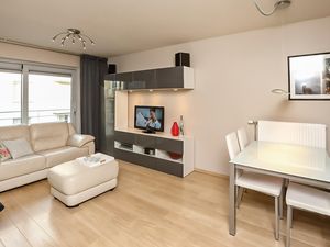 23745524-Ferienwohnung-4--300x225-1