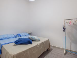 24024527-Ferienwohnung-6--300x225-4