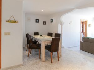 24020979-Ferienwohnung-6--300x225-4