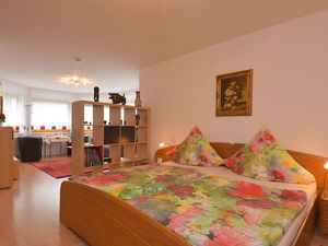 22276133-Ferienwohnung-3--300x225-2