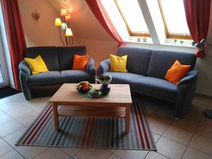 24017601-Ferienwohnung-4--300x225-0