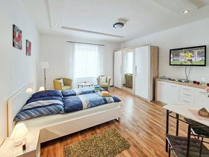 23973608-Ferienwohnung-3--300x225-2