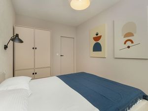 24025303-Ferienwohnung-4--300x225-1