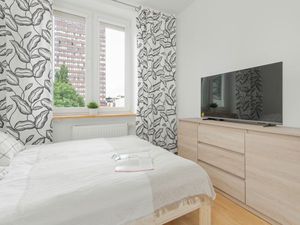 24025310-Ferienwohnung-6--300x225-1