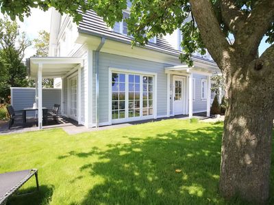 Garten mit Blick zur Terrasse